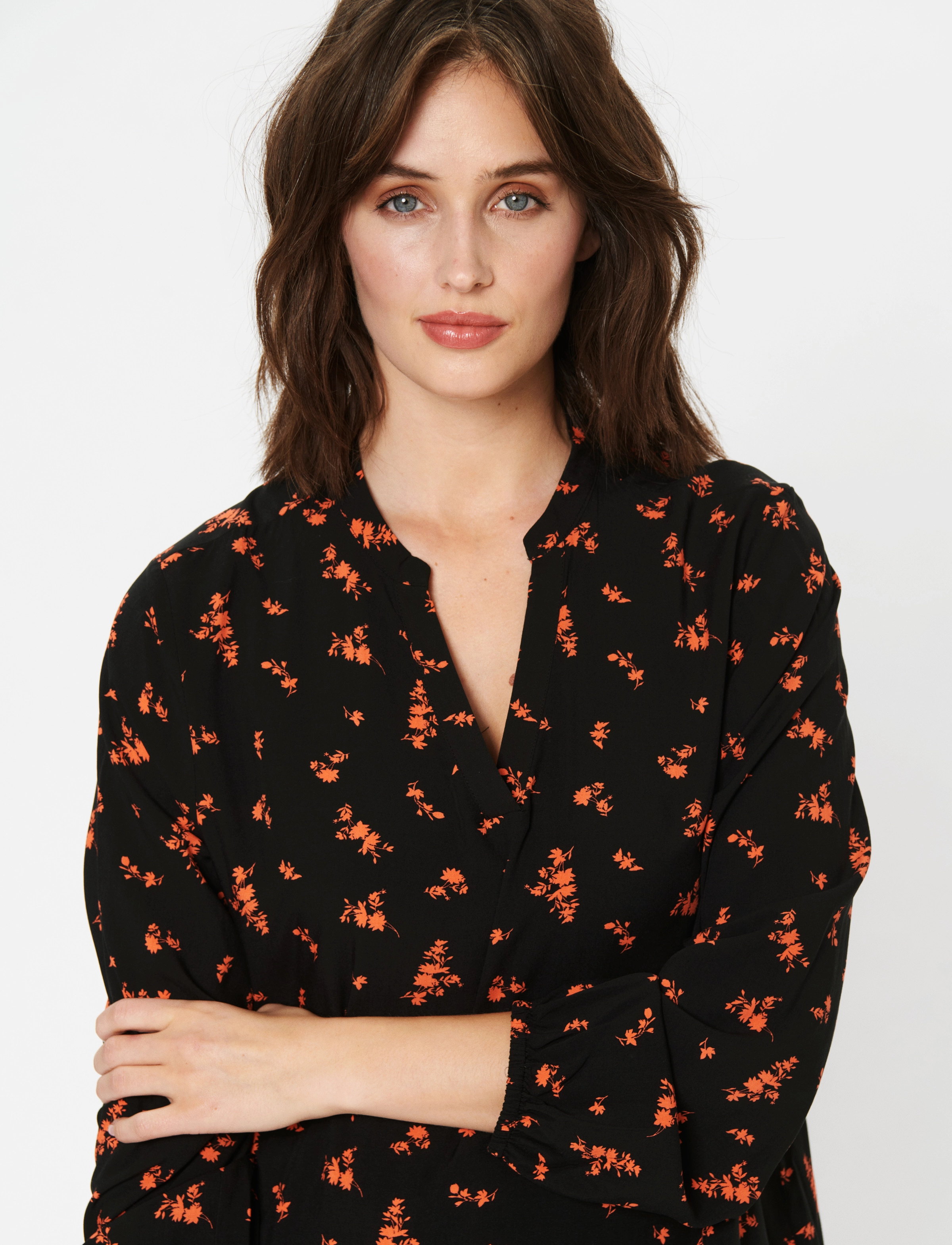 Saint Tropez - LyngSZ Dress - midi kjoler - black sun pop - 5