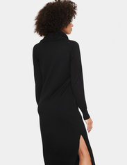 Saint Tropez - MilaSZ Cowl Neck Long Dress - stickade klänningar - black - 4