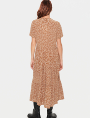 Saint Tropez - EdaSZ SS Maxi Dress - shirt dresses - rubber clover florals - 3