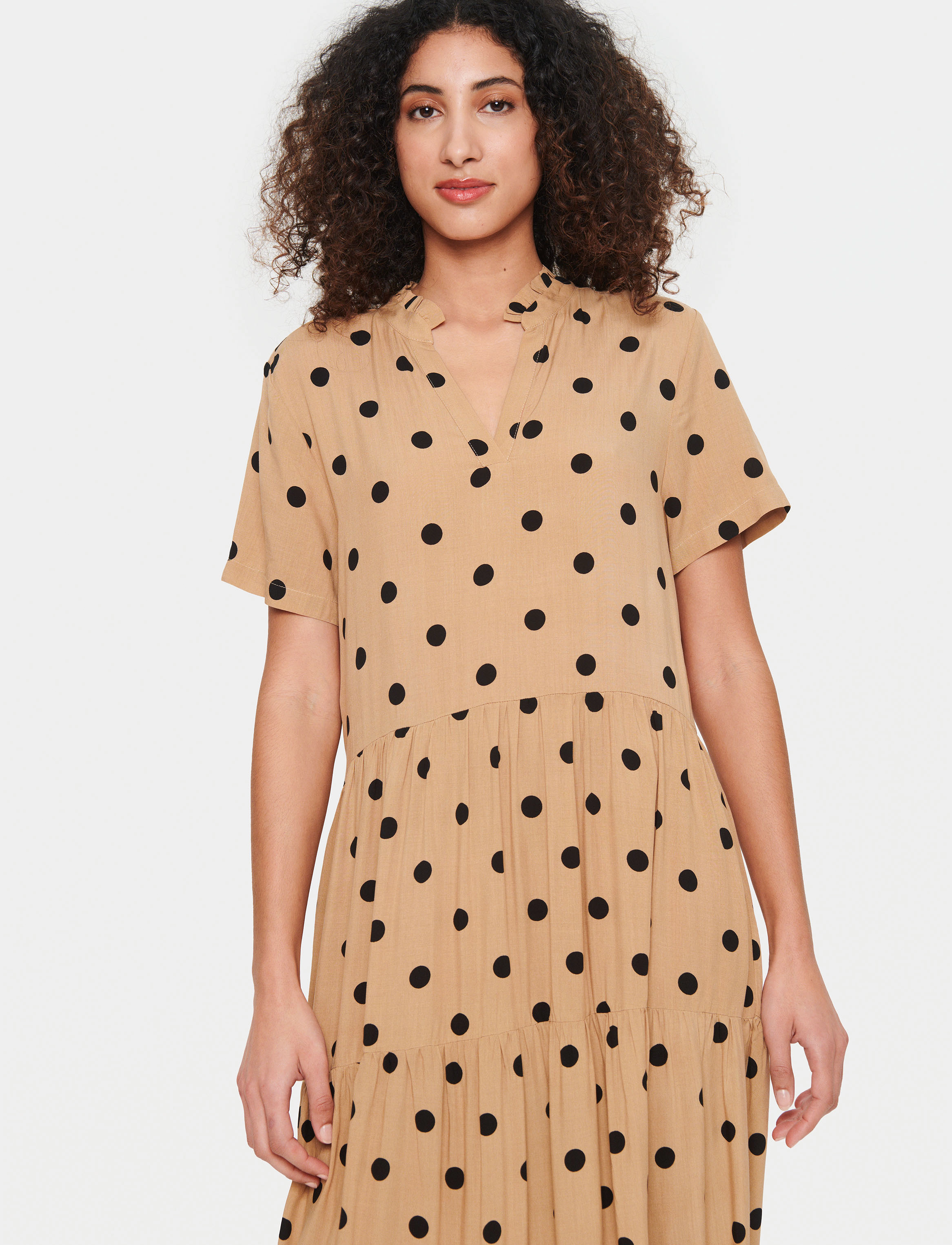 Saint Tropez EdaSZ SS Maxi Dress - Kjoler - TANNIN BIG DOTS / brown