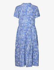Saint Tropez - EdaSZ SS Maxi Dress - skjortklänningar - ultramarine leo - 1