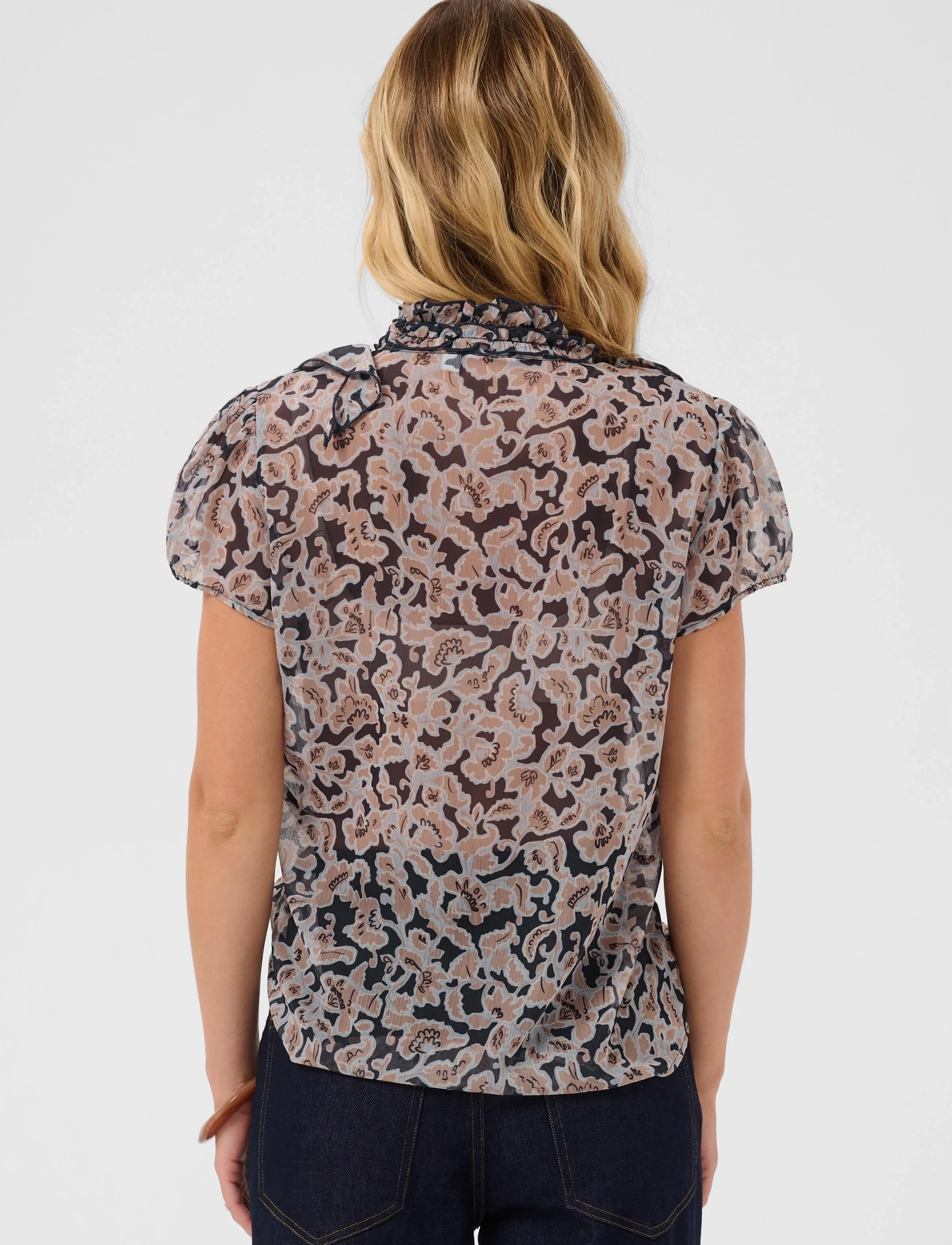 Saint Tropez - LiljaSZ Crinkle SS Shirt - kortärmade blusar - nightsky flower camouflage - 3