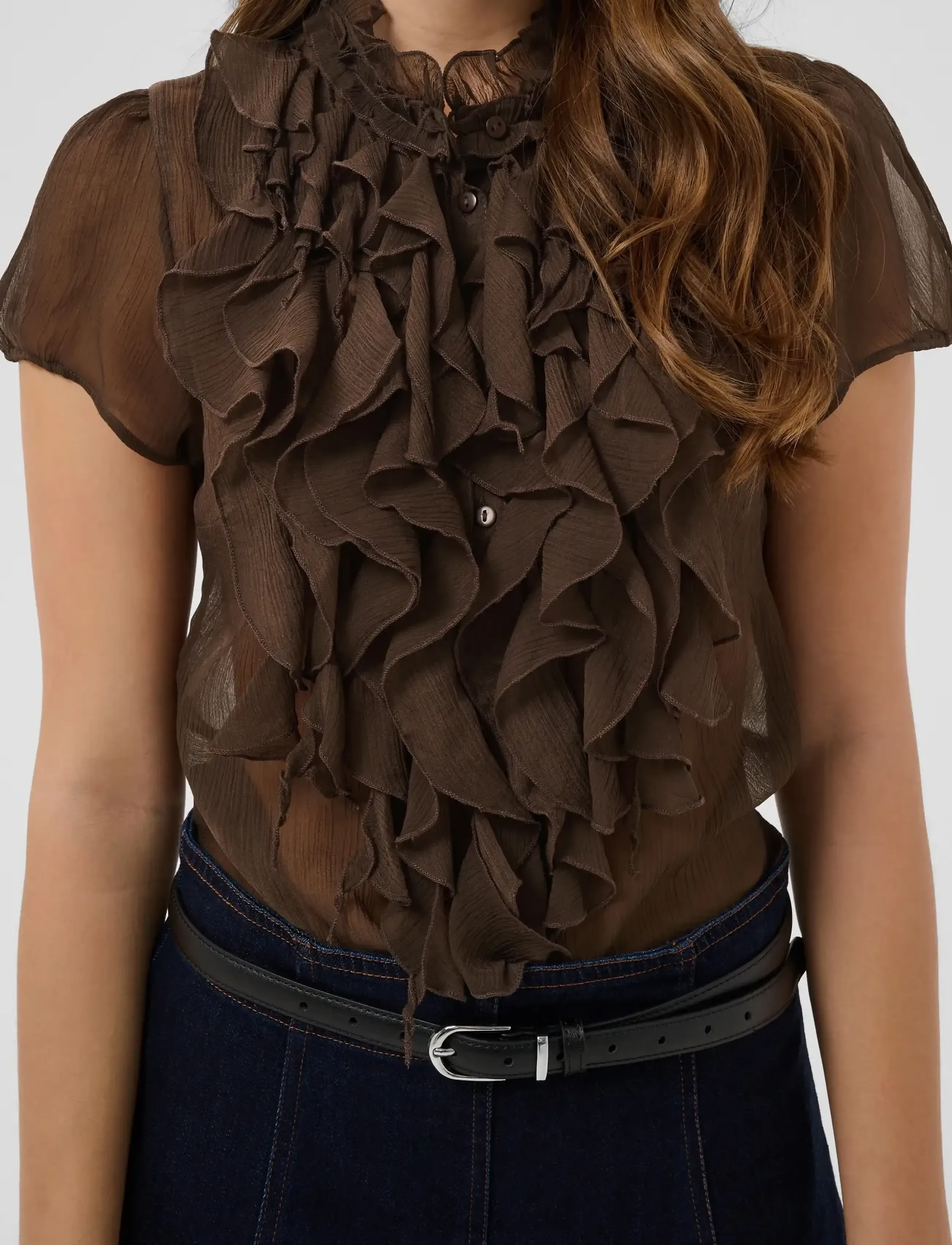 Saint Tropez - LiljaSZ Crinkle SS Shirt - kortärmade blusar - chocolate brown - 5