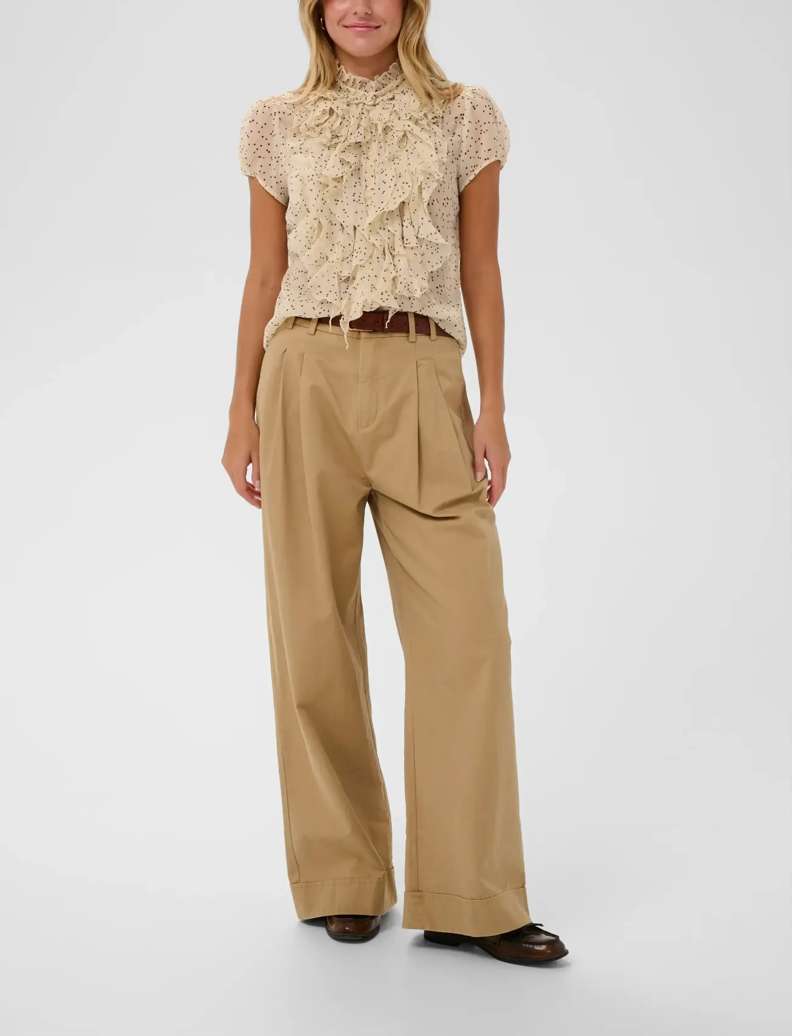 Saint Tropez - LiljaSZ Crinkle SS Shirt - lyhythihaiset puserot - creme black mini dots - 3