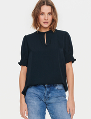 Saint Tropez - NunniSZ Shirt - kurzämlige blusen - black - 2