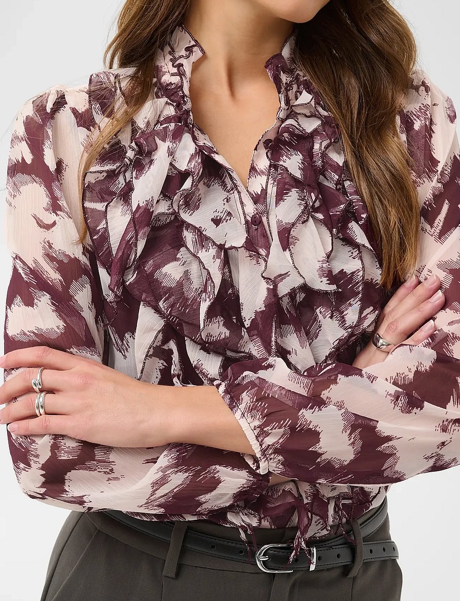 Saint Tropez - LiljaSZ Crinkle LS Shirt - långärmade blusar - winetasting shadow blooms - 5