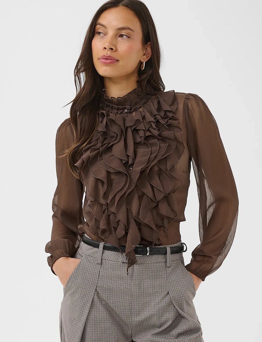 Saint Tropez - LiljaSZ Crinkle LS Shirt - langærmede bluser - chocolate brown - 0