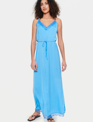 Saint Tropez - AshSZ Maxi Dress - slip in -mekot - azure blue - 3