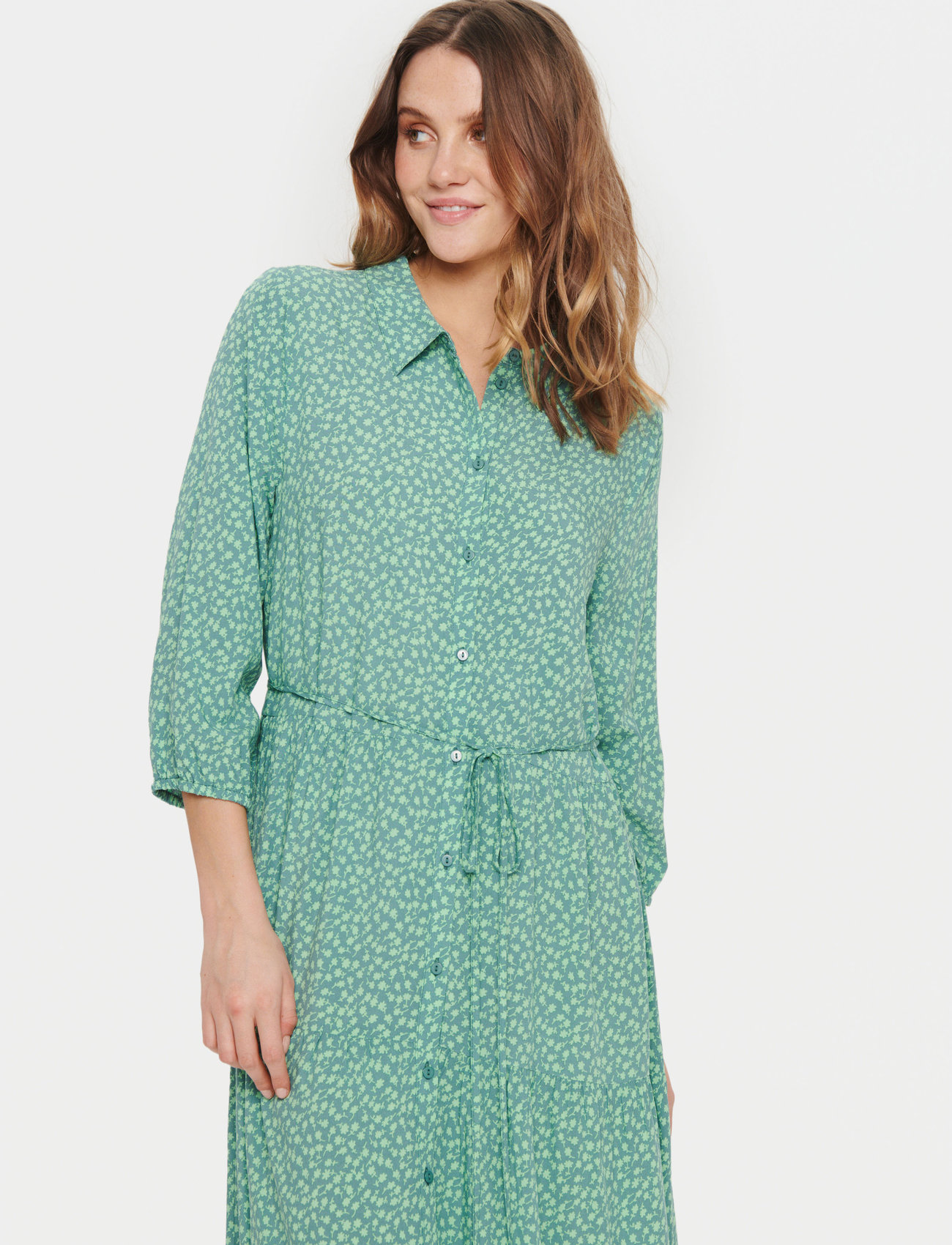 Saint Tropez - UedaSZ Maxi Dress - sukienki koszulowe - sagebrush g.clover floral - 0