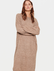 Saint Tropez - TrixieSZ Dress - knitted dresses - rubber melange - 1