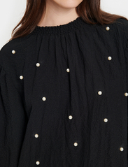 Saint Tropez - BeniaSZ Blouse - long-sleeved blouses - black - 5