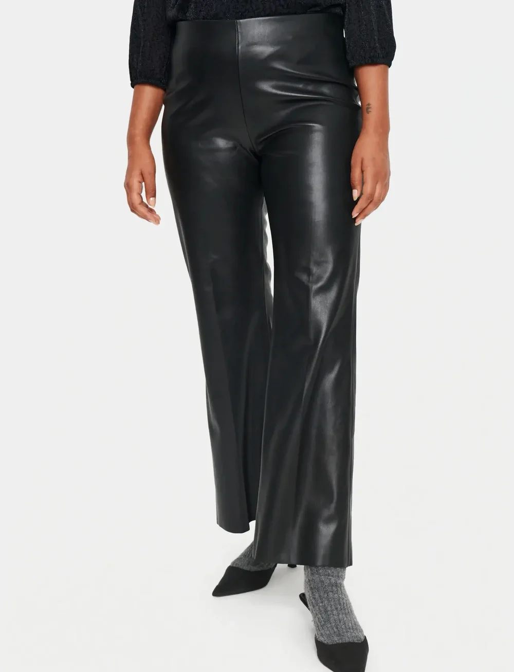 Saint Tropez - DowieSZ Flared Pants - schlaghose - black - 0