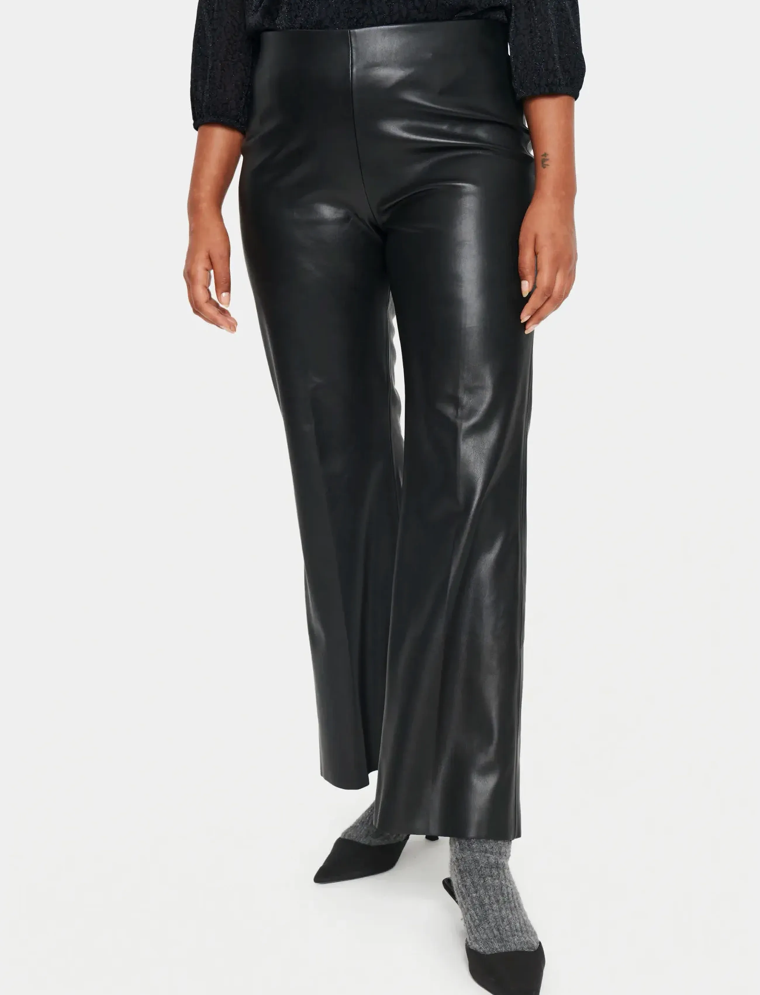 Saint Tropez DowieSZ Flared Pants - Tøj - BLACK / black