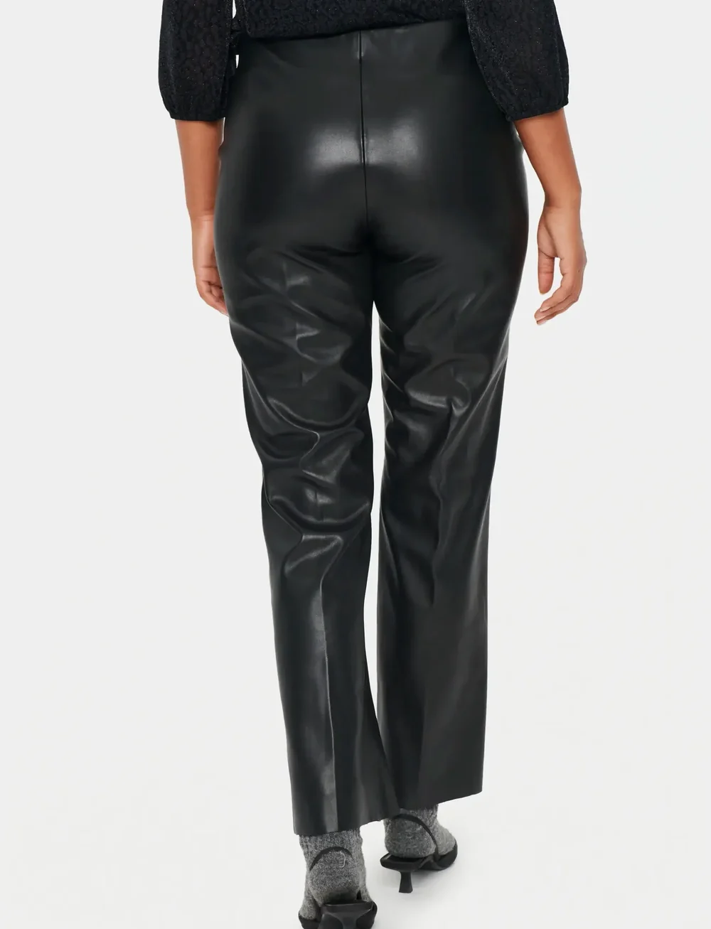 Saint Tropez - DowieSZ Flared Pants - schlaghose - black - 4
