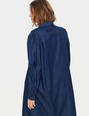 Saint Tropez - DoreenSZ Dress - jeansklänningar - patriot blue - 4