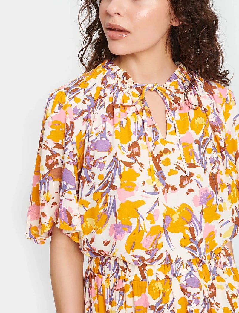 Saint Tropez - EikoSZ Blouse - kortærmede bluser - ice flower art - 5
