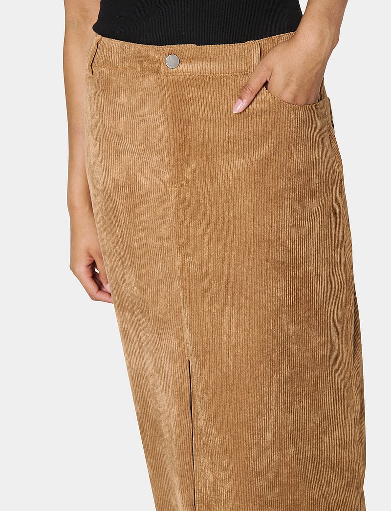 Saint Tropez - GabborSZ Skirt - midi nederdele - nuthatch - 5