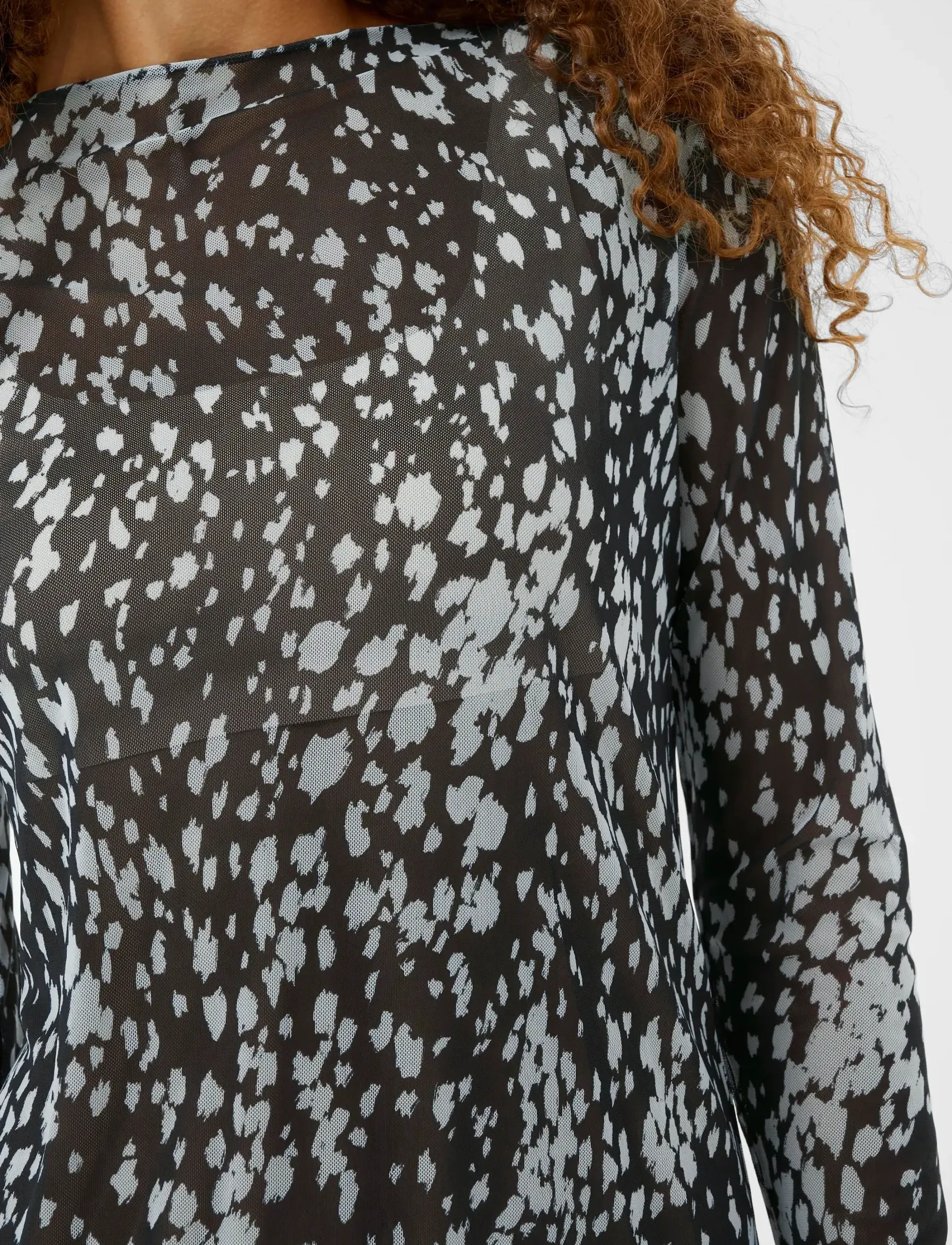 Saint Tropez - ZulvirSZ Blouse - långärmade blusar - nightsky spotty animal - 4