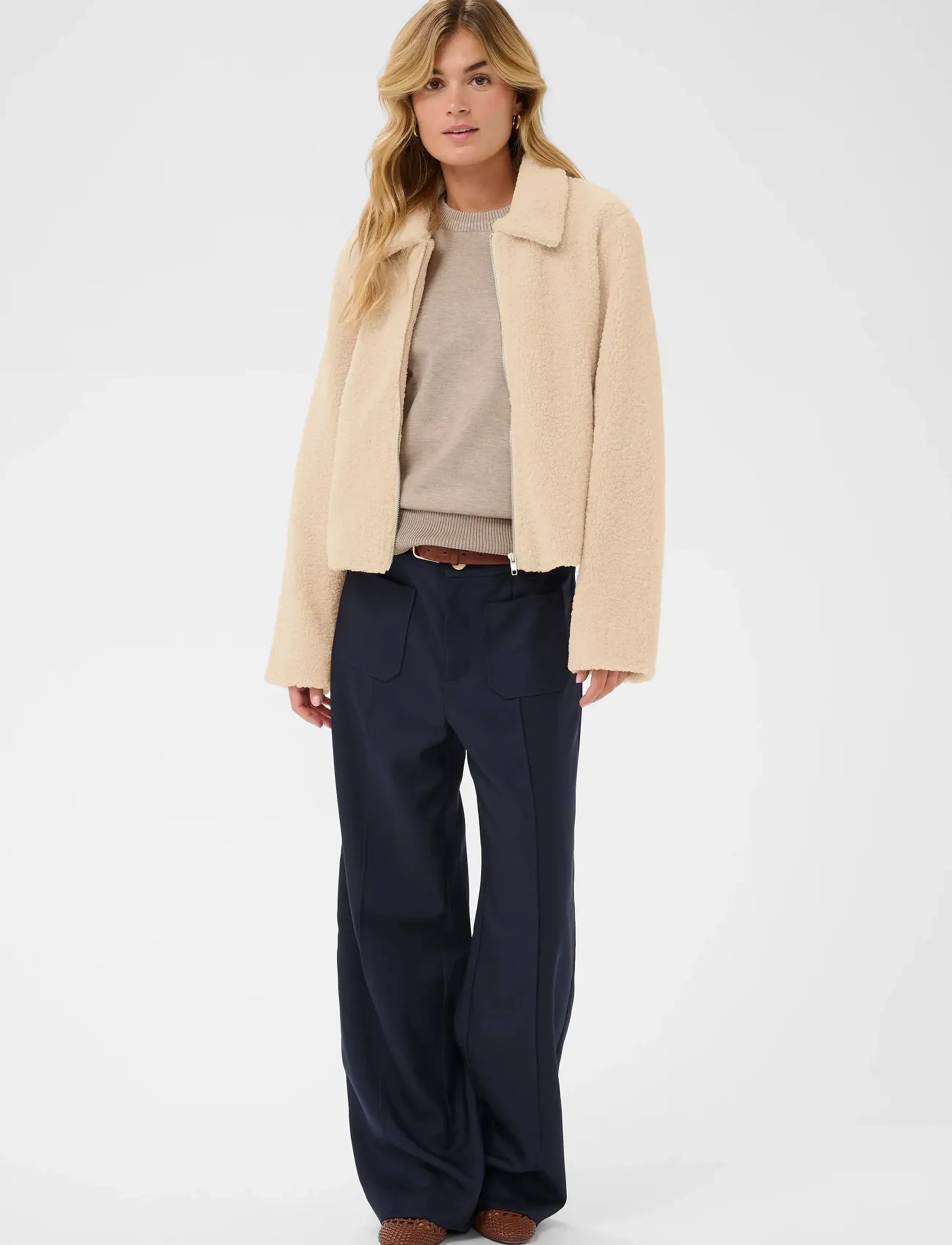Oreensz Jacket 2