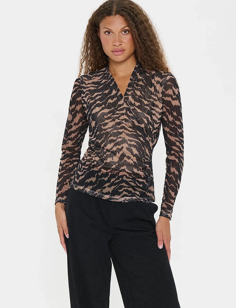 Saint Tropez - MiggaSZ Wrap Blouse - langærmede bluser - black shifted strokes - 0