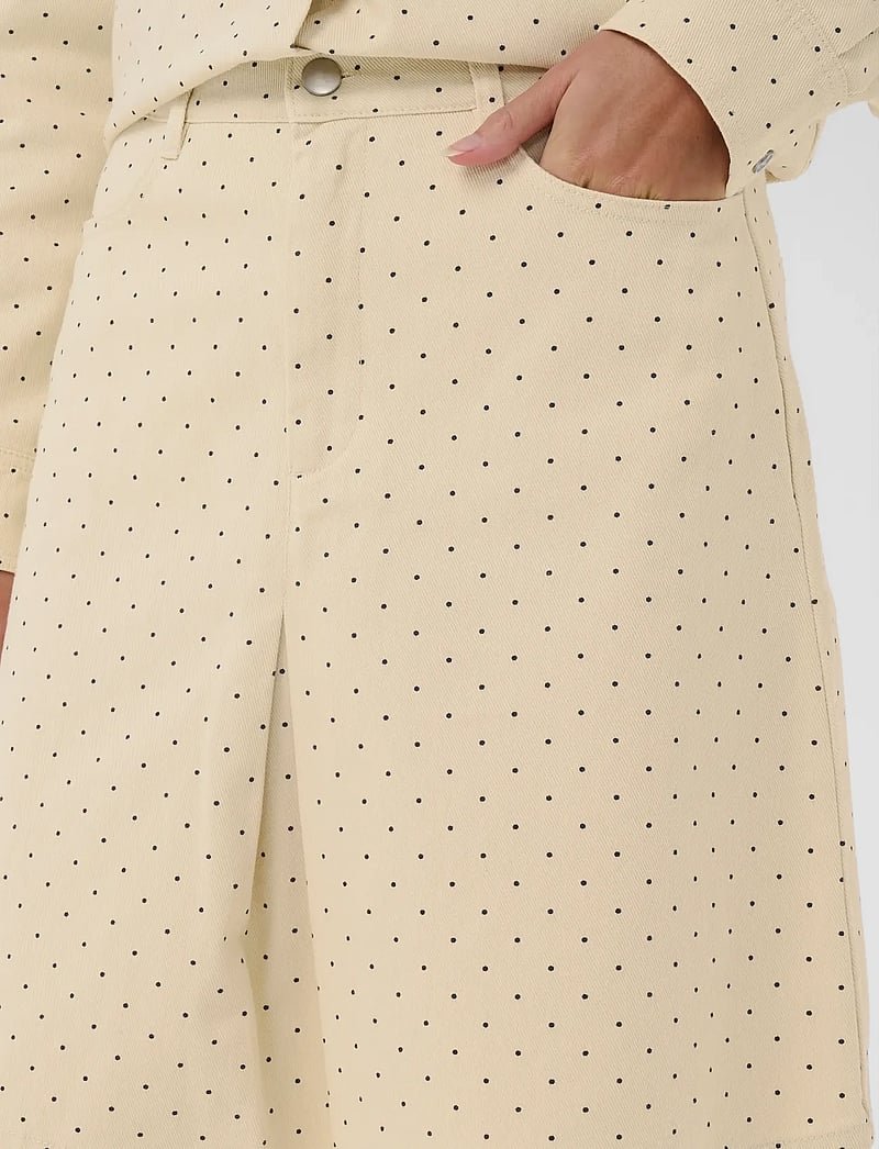 Saint Tropez - PatriciaSZ Skirt - korta kjolar - turtledove black tiny dots - 5