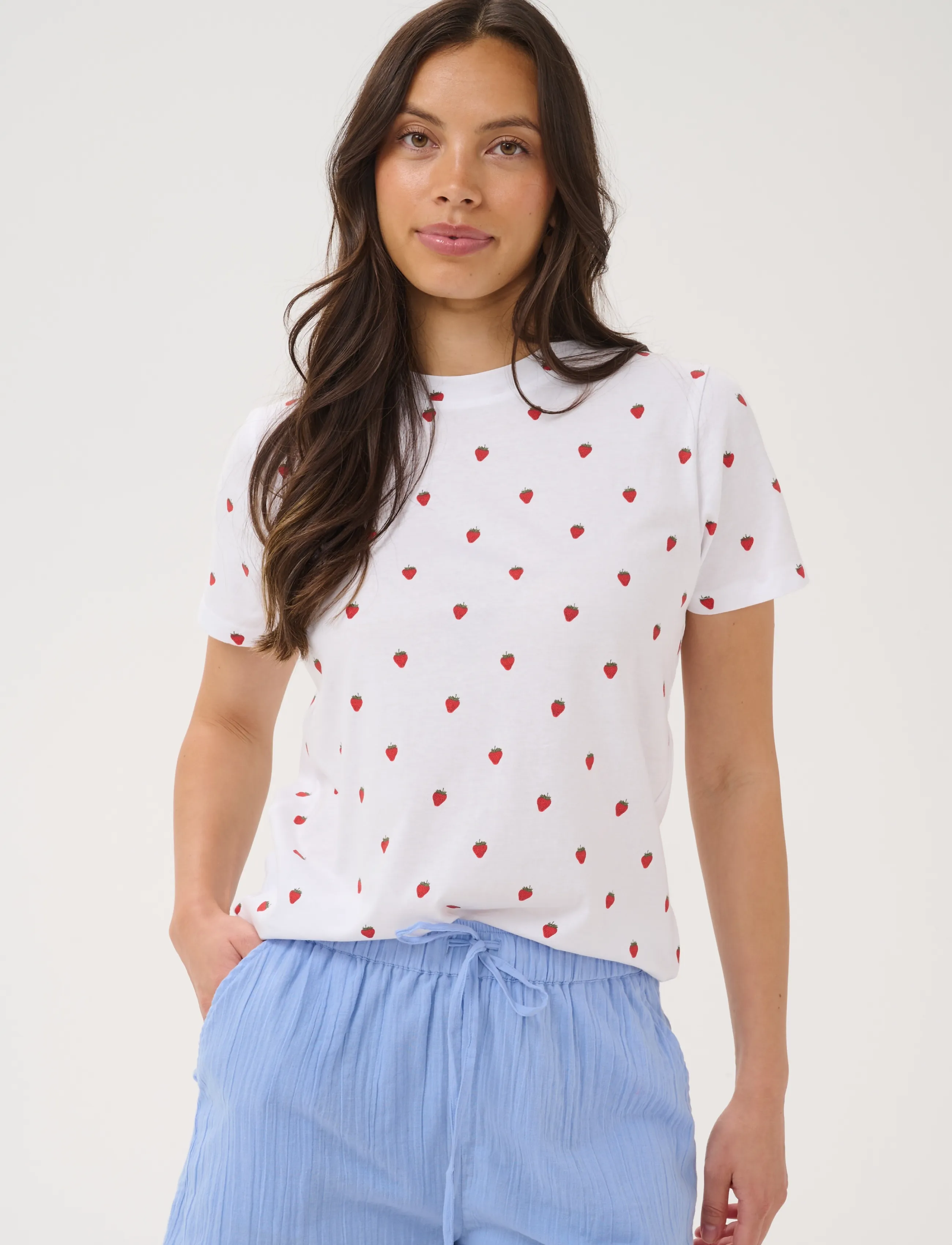 Saint Tropez EmilySZ T-Shirt - T-Shirts & Tops - BRIGHT WHITE STRAWBERRIES / white