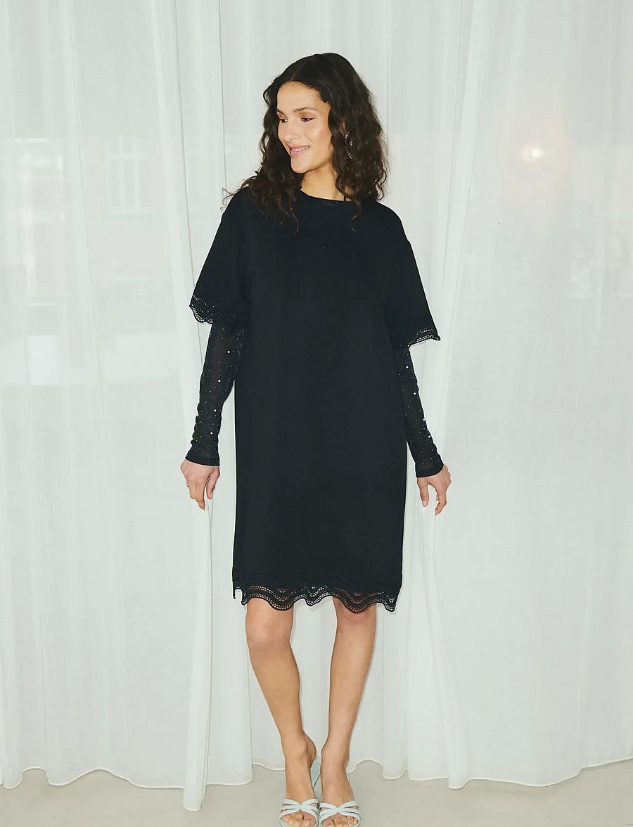 Saint Tropez - UmilaSZ Dress - t-shirtklänningar - black - 0