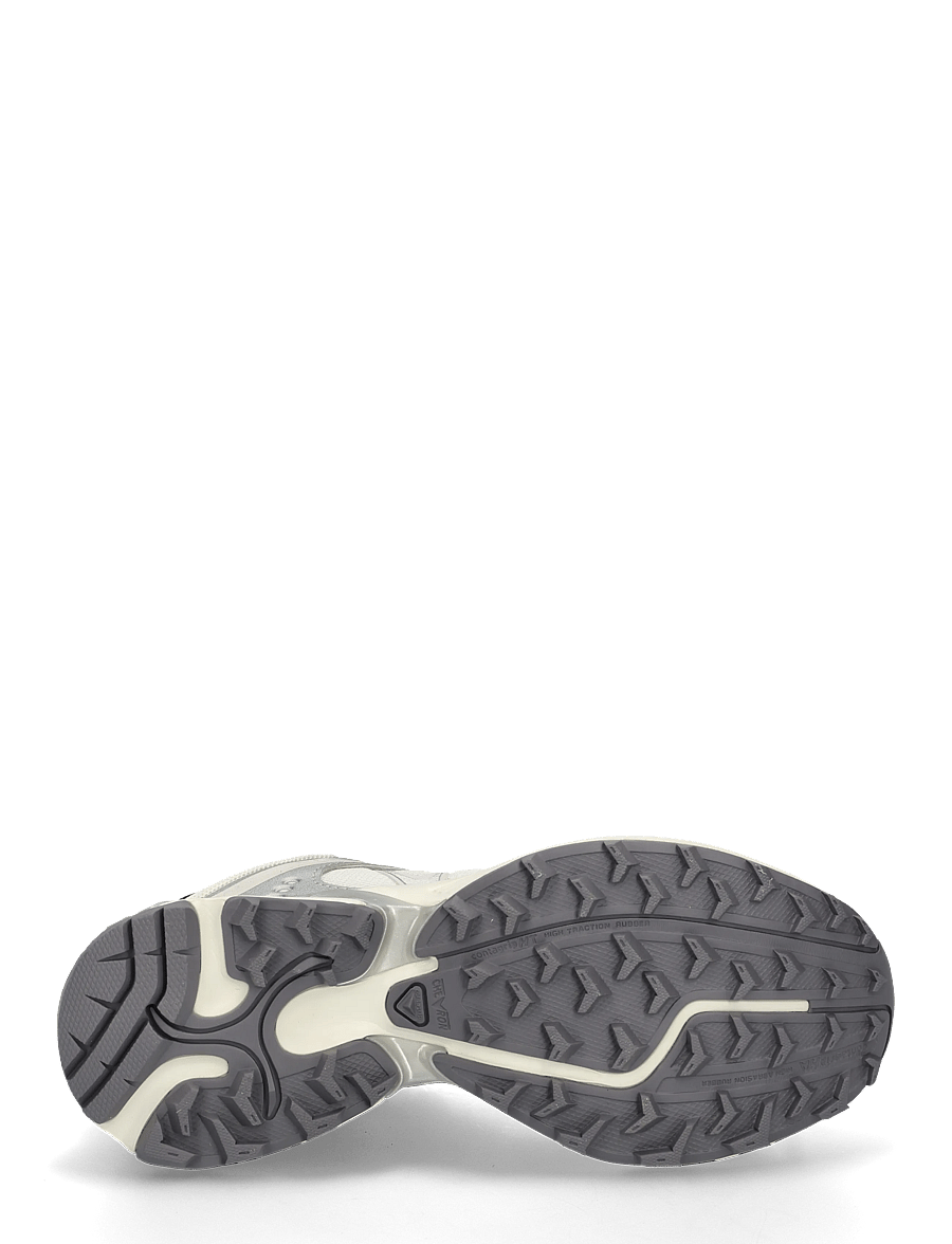 Salomon - XT-WHISPER - low tops - vanila/ftw silver/lilac - 4