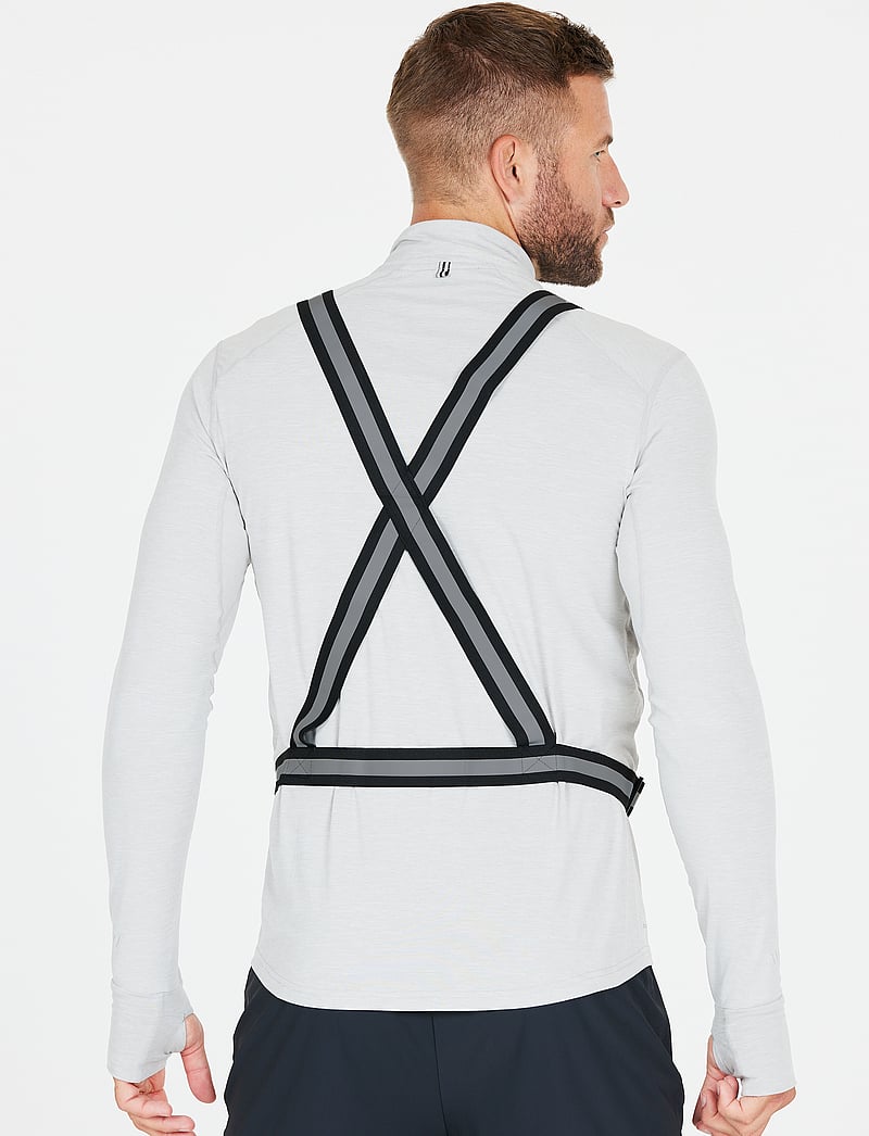 Salzmann - Reflective Cross Belt (Salzmann) - jooksuvarustus - black - 4