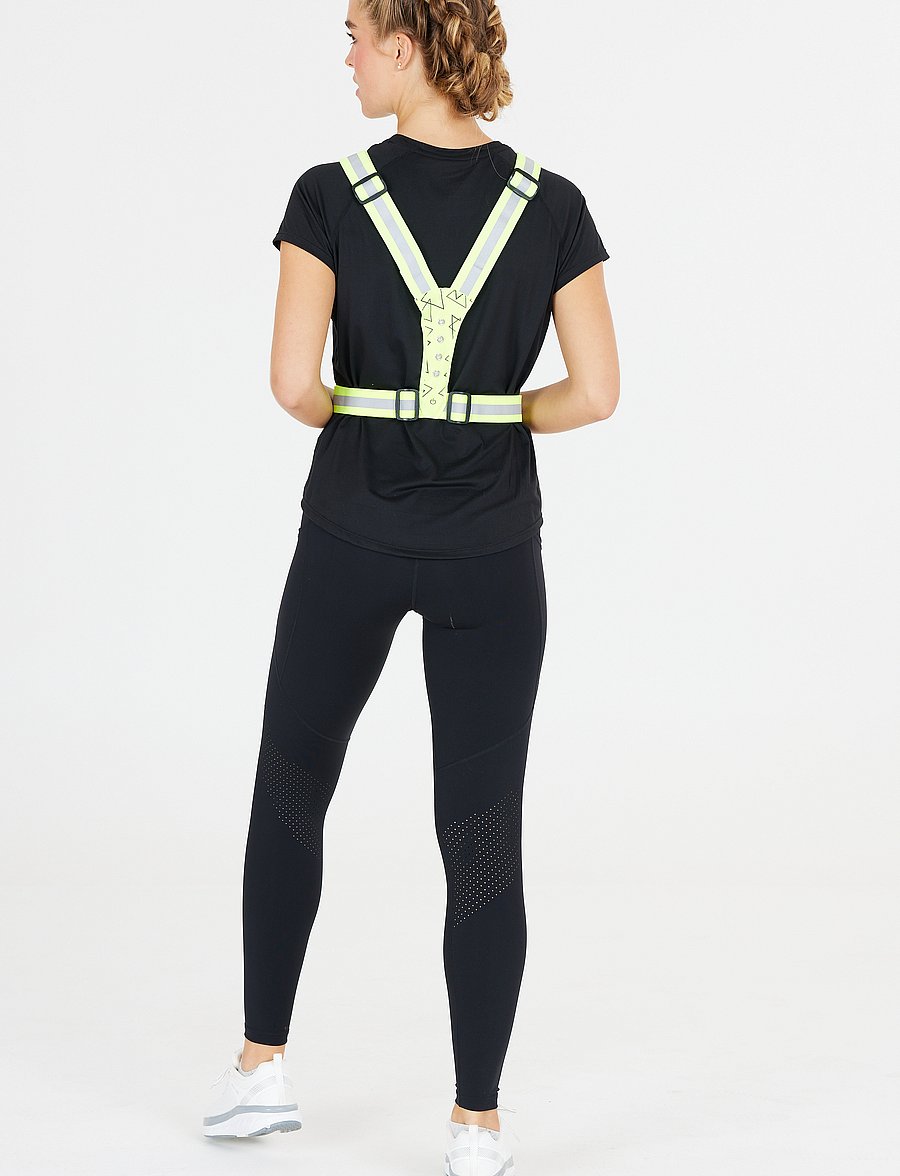 Salzmann - Reflective Cross Belt w/ LED (Salzmann) - løbeudstyr - safety yellow - 4
