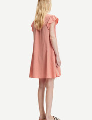 Samsøe Samsøe - Karookh short dress 12771 - korte kjoler - coral haze - 3