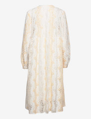 Samsøe Samsøe - Myntha dress 14227 - zomerjurken - white corn - 1