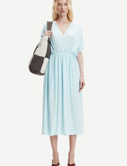 Samsøe Samsøe - Andina long dress 8083 - midi kjoler - iced aqua - 2