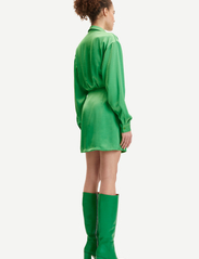 Samsøe Samsøe - Liza shirt dress 12956 - skjortklänningar - vibrant green - 3