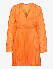 Samsøe Samsøe - Annica v-n dress 14512 - festklær til outlet-priser - russet orange - 0