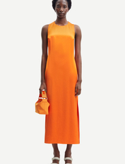 Samsøe Samsøe - Ellie dress 14773 - feestelijke kleding voor outlet-prijzen - russet orange - 2