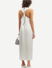 Samsøe Samsøe - Ellie dress 14773 - odzież imprezowa w cenach outletowych - white onyx - 4