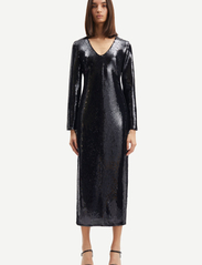Samsøe Samsøe - Alina U-N sequins dress 14904 - ballīšu apģērbs par outlet cenām - black - 1