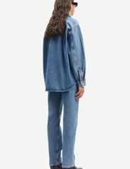Samsøe Samsøe - Eleanor shirt 15060 - jeansblouses - blue moon - 4