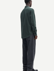 Samsøe Samsøe - Liam BX shirt 10504 - velvetiniai marškiniai - garden topiary - 3