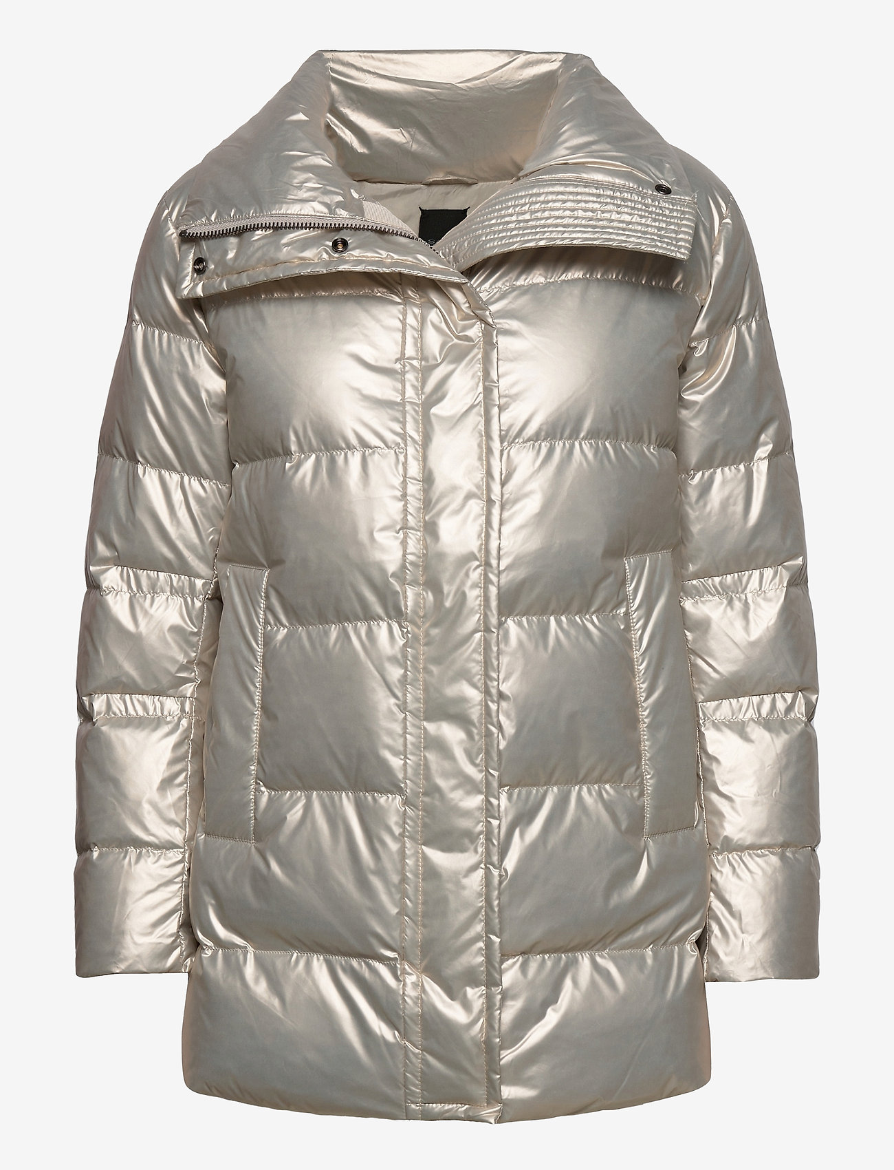 7543 - Darien Short - SILVER