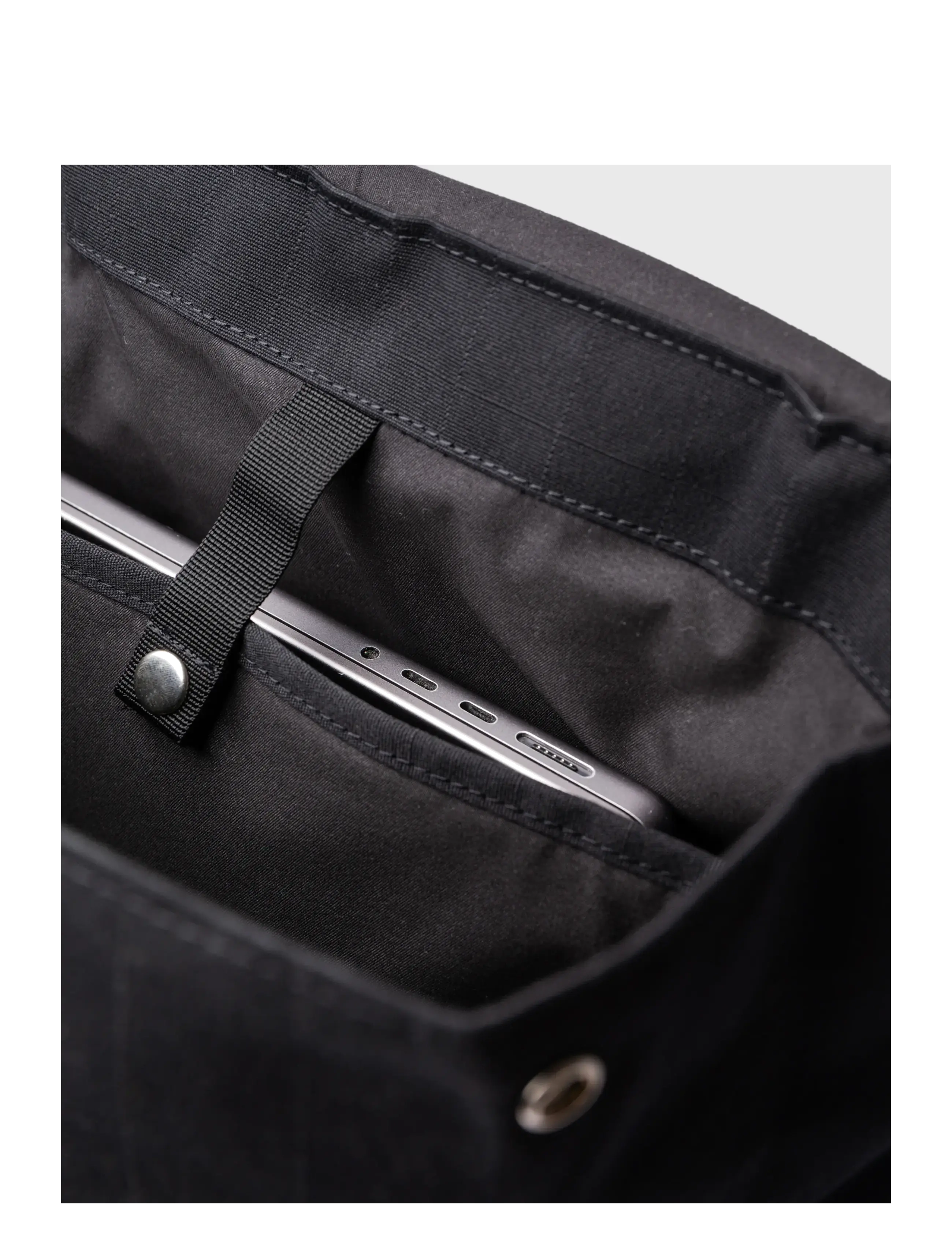 SANDQVIST - EVERYDAY Lid Backpack L - black - 4