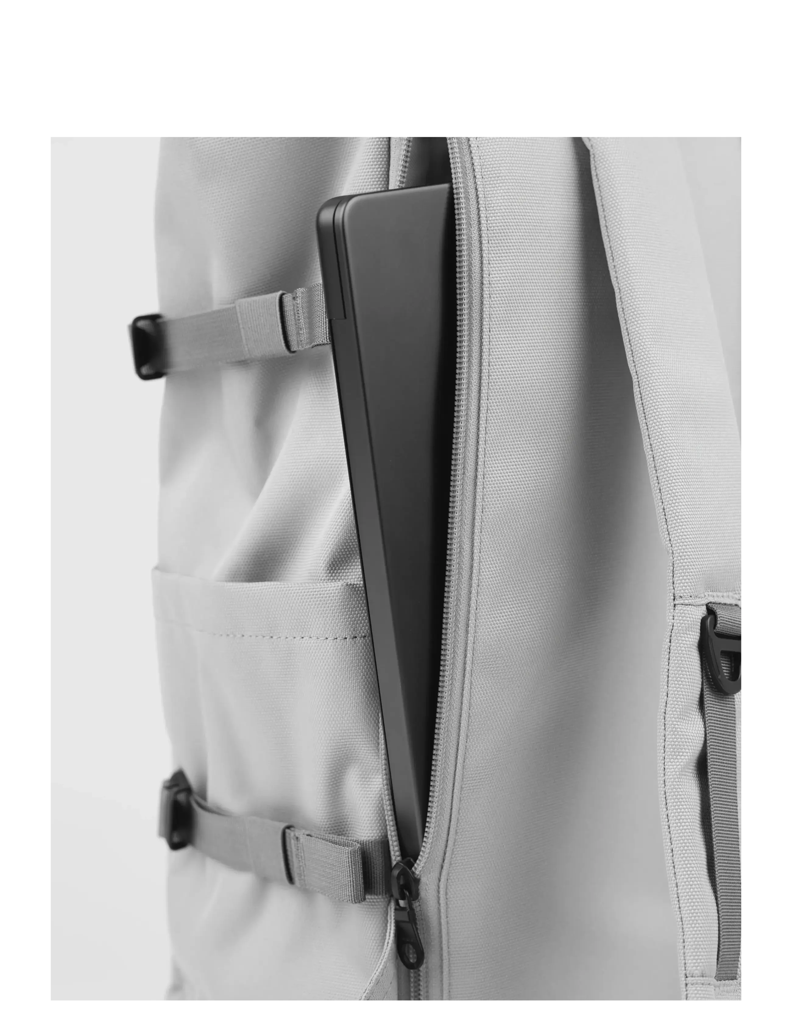 SANDQVIST - ICON Rolltop Backpack L - accessories - light grey - 1