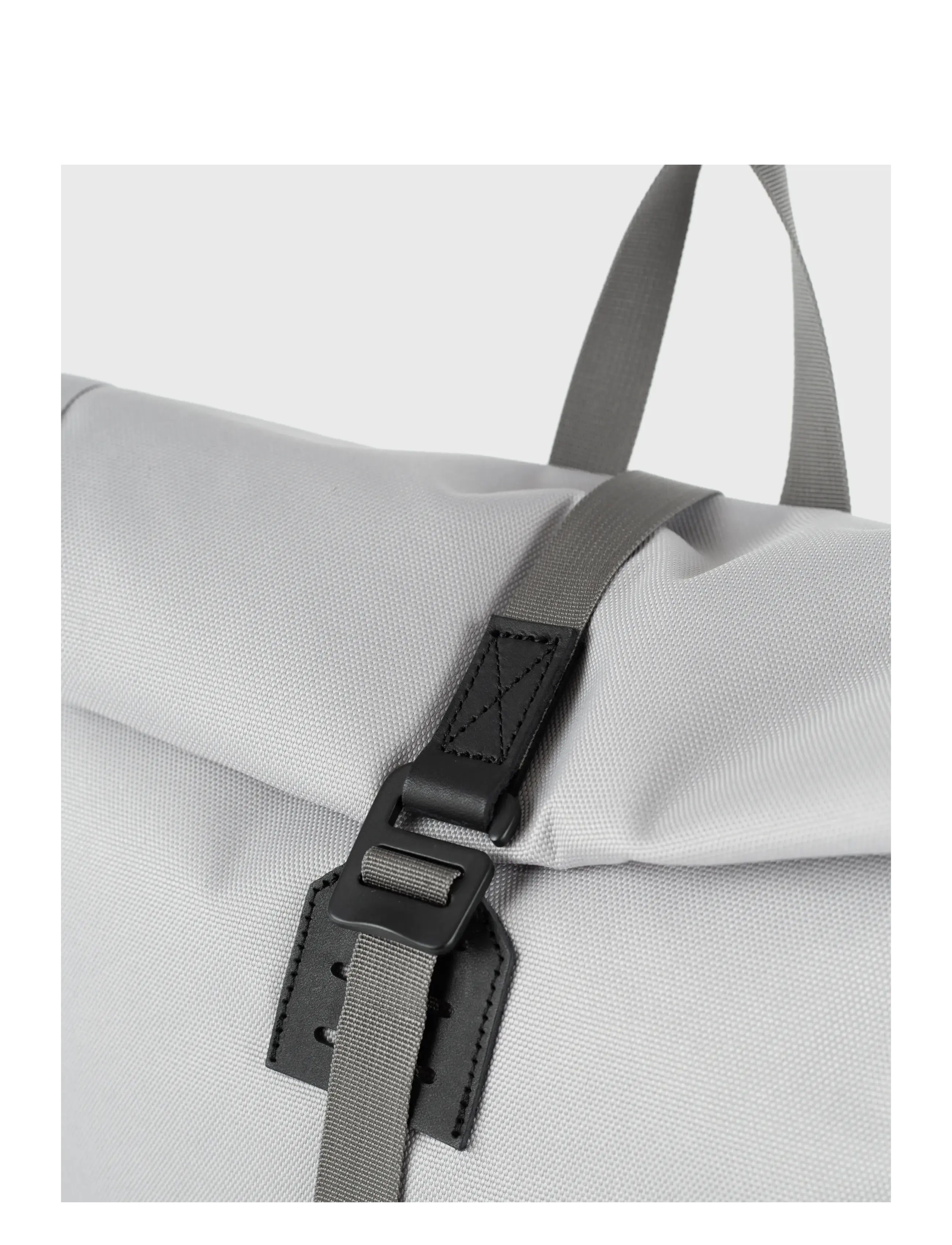 SANDQVIST - ICON Rolltop Backpack L - accessories - light grey - 2