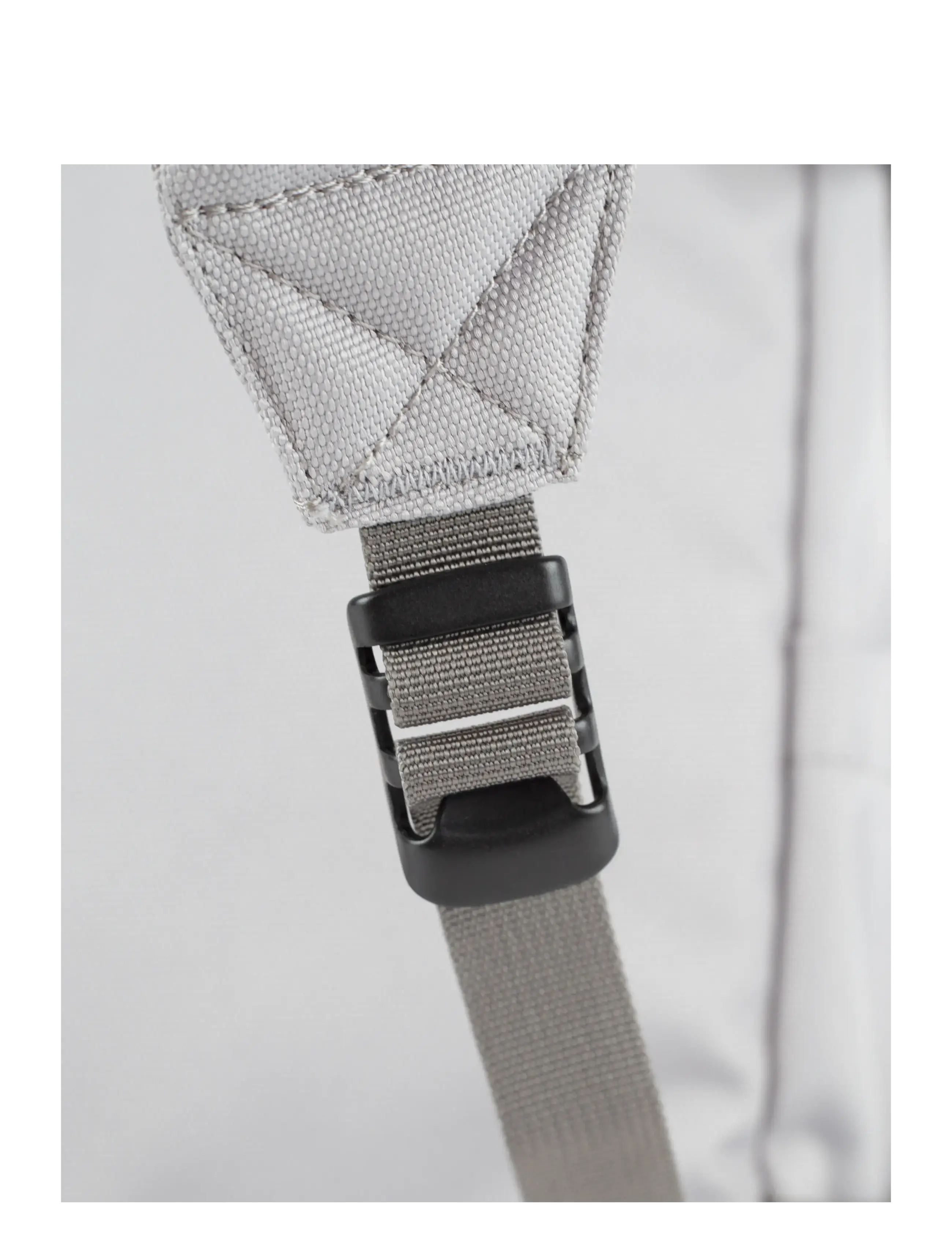 SANDQVIST - ICON Rolltop Backpack L - accessories - light grey - 4