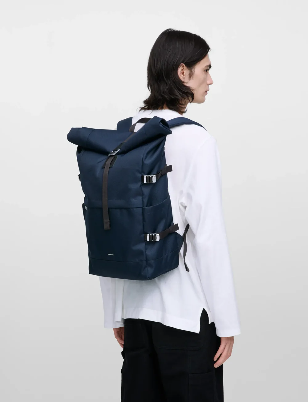SANDQVIST - ICON Rolltop Backpack L - alltags-style - navy with black leather - 4