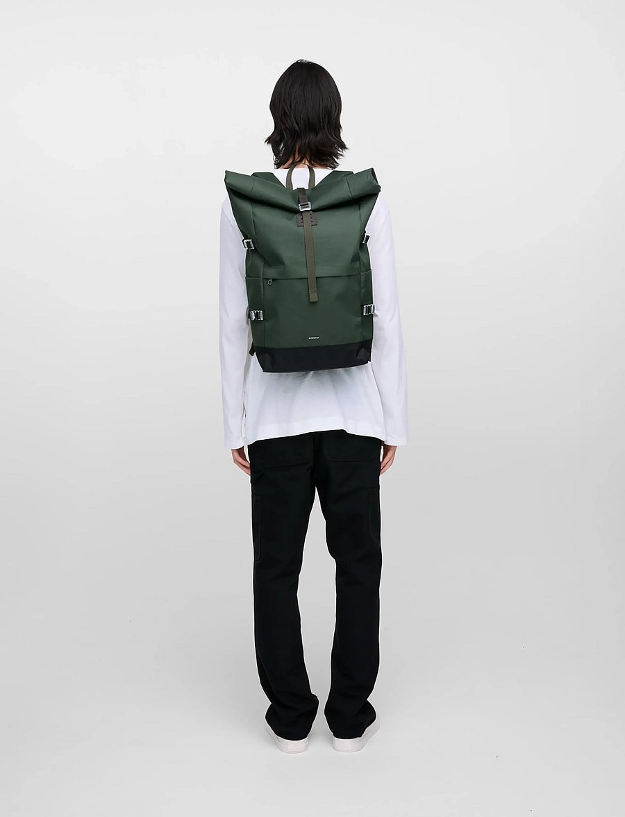 SANDQVIST - ICON Rolltop Backpack L - rolltop seljakotid - dawn green with dark brown leather - 0