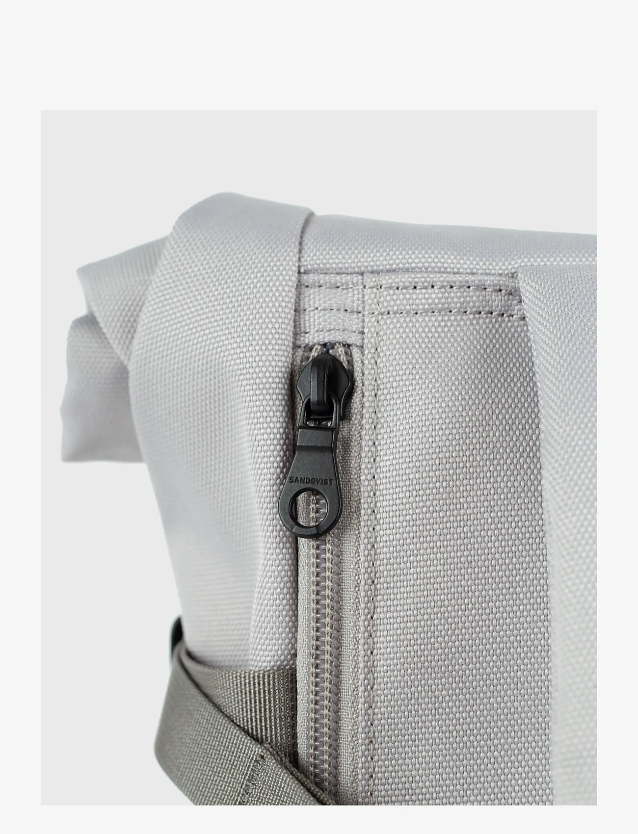 SANDQVIST - ICON Rolltop Backpack M - rolltop-rygsække - light grey - 1