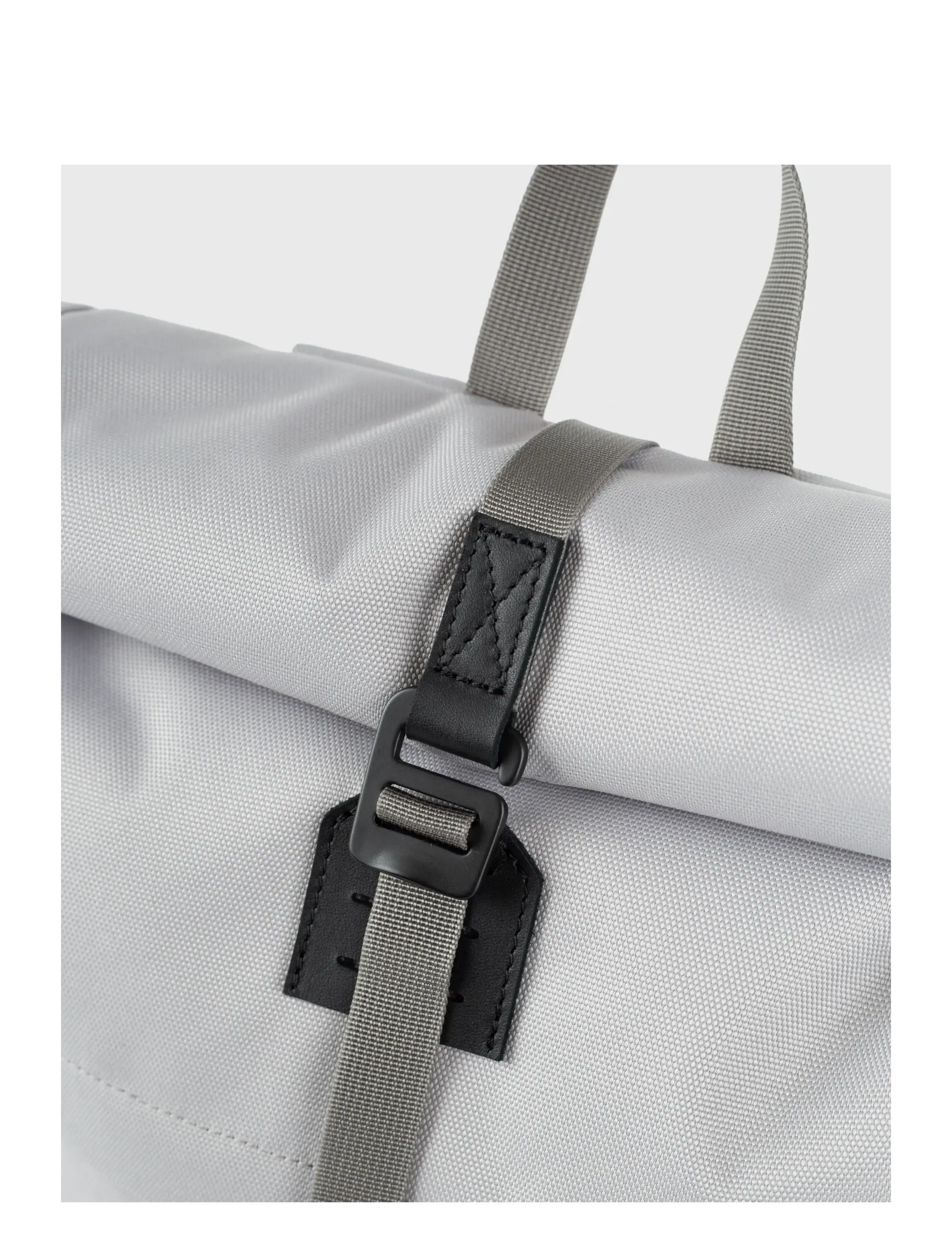 SANDQVIST - ICON Rolltop Backpack M - accessories - light grey - 2
