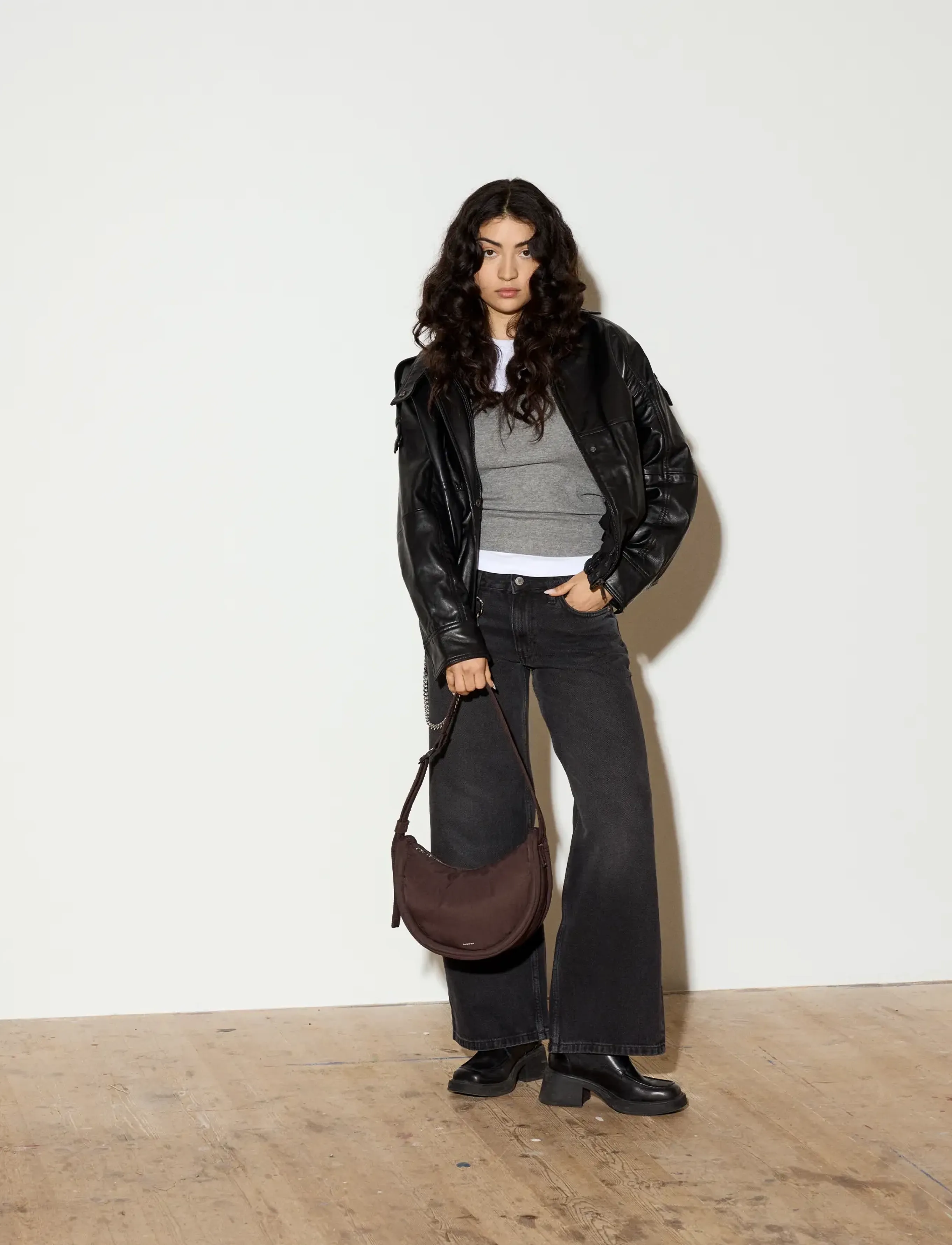 Curve Half Moon Bag Mini